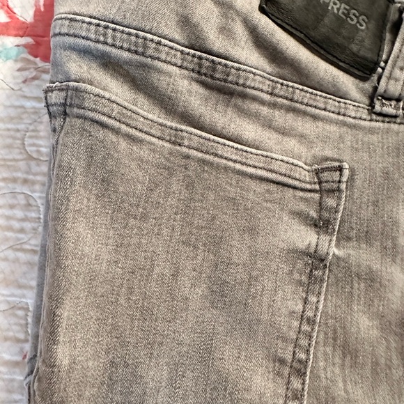 Express Jeans - Picture 5 of 9